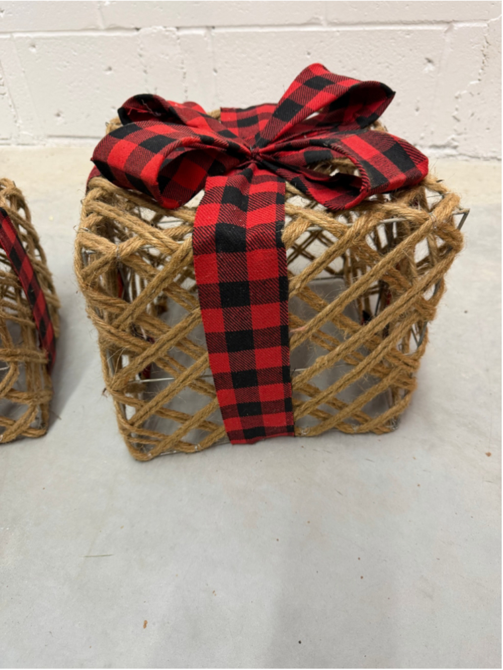 Hobby LobbyHoliday Decor Gift Box Set One Size Beige Red